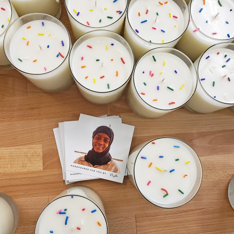 We love our collaborations with our #fairtrade partner @thelittlemarket! Thank you for supporting women #artisans and for filling our studio with the amazing scent of #birthdaycake. 

bit.ly/Meet-The-Artis…