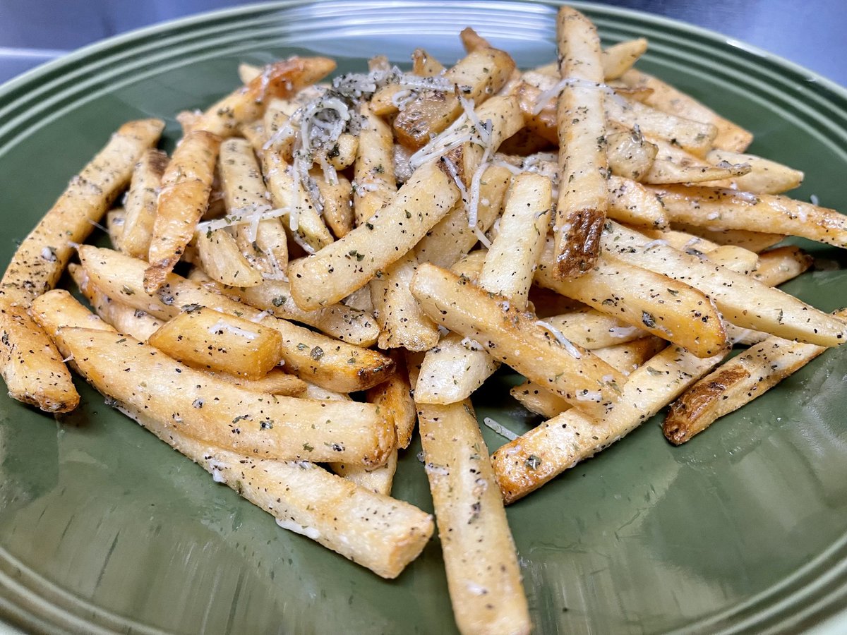 TheRWFS's tweet image. Ordered in every night this week? Keep that streak going strong 🙌Order your favorite dishes in seconds! spt.to/WqGOP