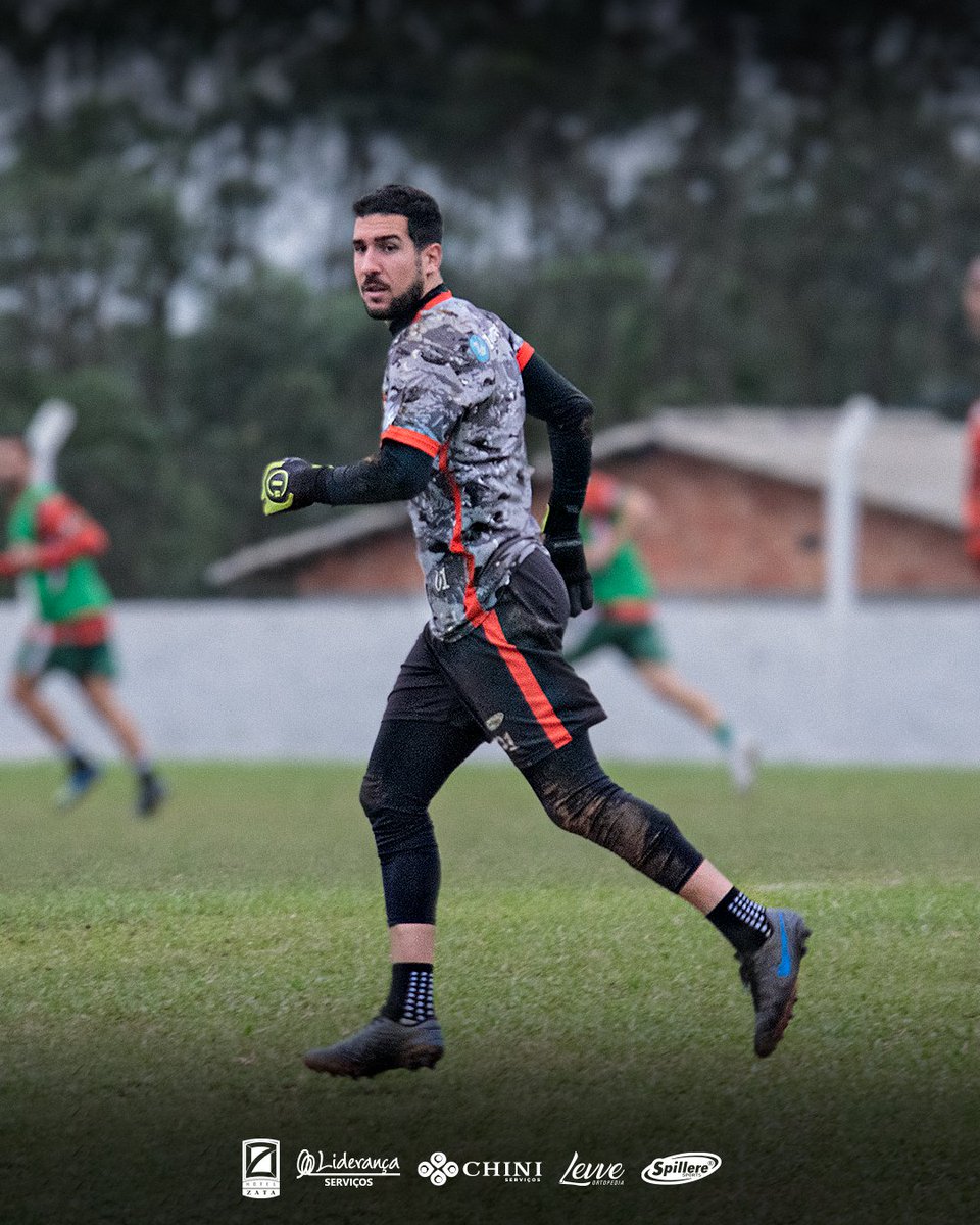 ec_prospera's tweet photo. Seguimos na preparação para o jogo contra o São Luiz!  💪🤞🙏⚽🟢🔴⚪👊

Nosso jogo será DOMINGO, dia 12, às 15:00 no Estádio da Montanha, em Nova Veneza!

#ECProspera #TimeDaRaça #brasileiroserieD #prospinha https://t.co/Oq3bnwFgLz