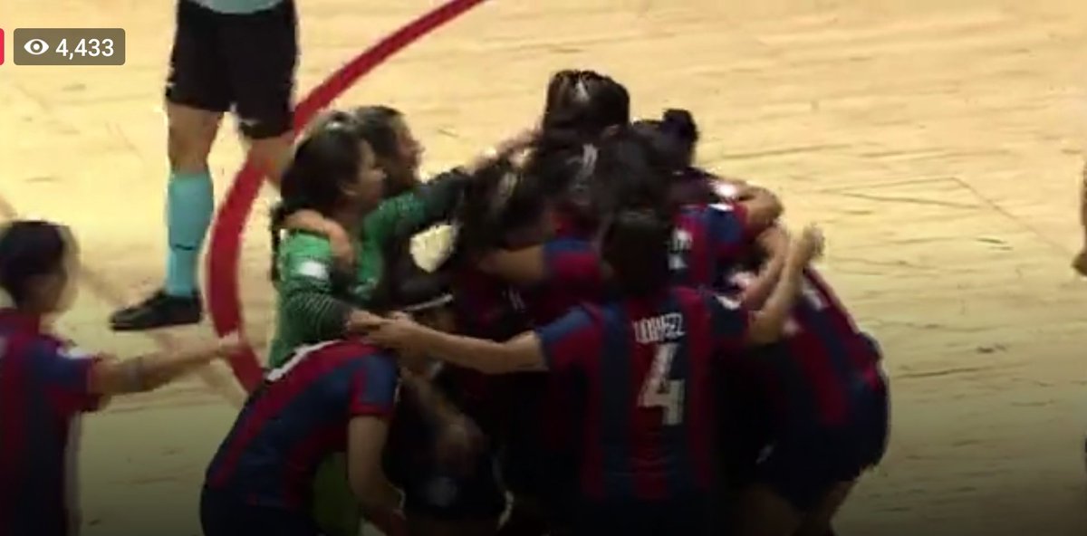 #LibertadoresFemenina ¡¡¡San Lorenzo a la final!!! Las Santitas derrotaron 5-3 en los penales a Juventas de Colombia, tras remontar un 1-3 en tiempo regular.
Ahora el equipo dirigido por <a href="/colofutsal/">Claudio García</a> García espera en la final al ganador de Taboao (Bra) y Sport Colonial (Par).