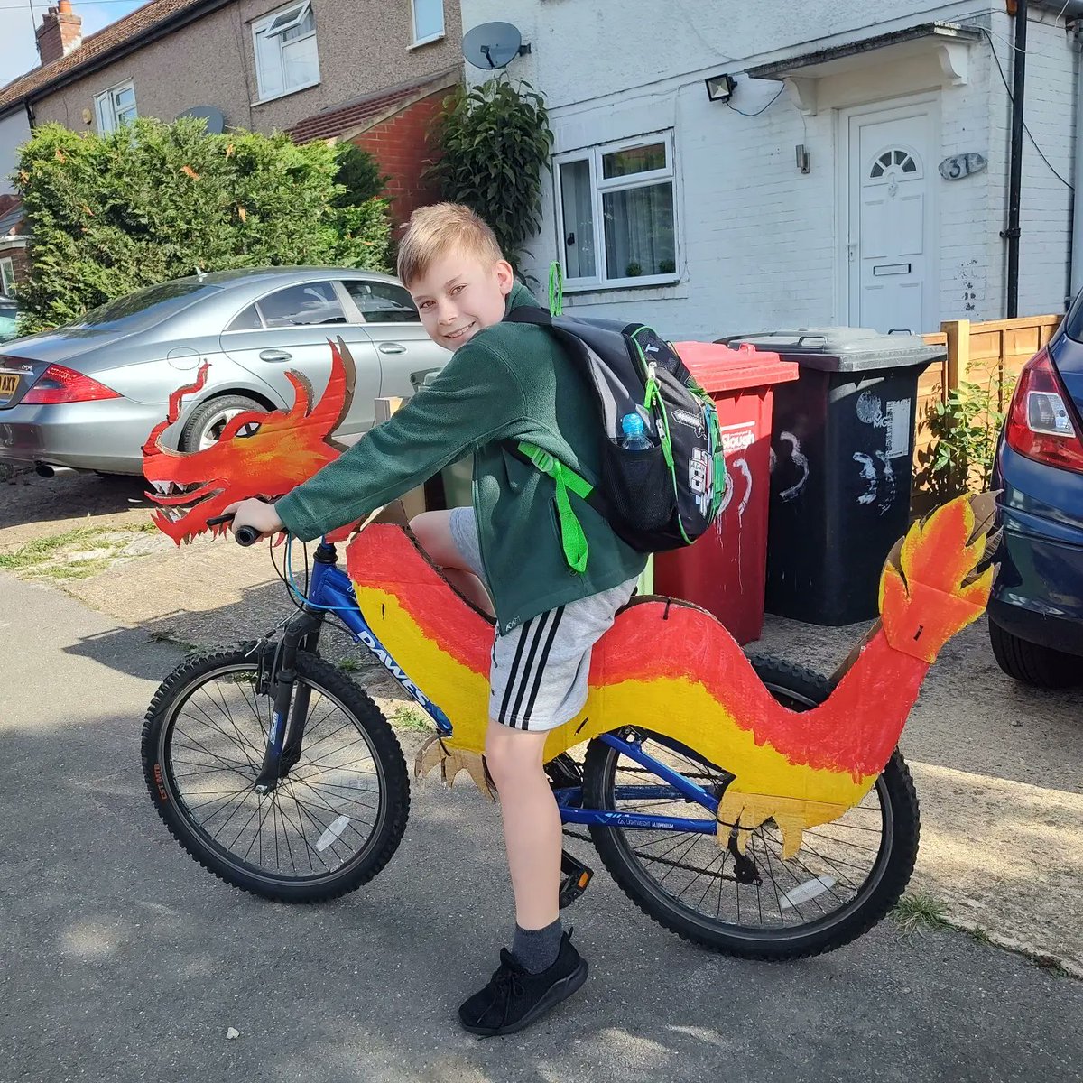 Eliza1702Es's tweet photo. #blingyourbikeday in  @PennWoodSchool https://t.co/Qy49NaMRK8