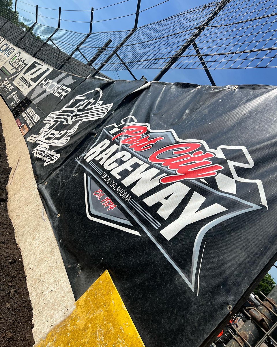dirt2media's tweet photo. We call @PortCity_Racing home for the next two nights as the Lucas Oil @NOW600Series invades for Rounds 3 &amp; 4 of #Sooner600Week

Catch all of the action LIVE at https://t.co/BW2bAAAj0A! https://t.co/SCJaAuPZv8