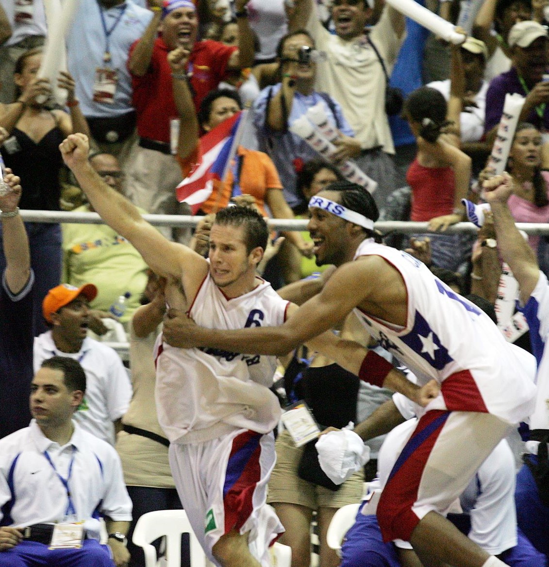 12magnificos's tweet photo. JJ Barea no solamente nos representó con el uniforme de 🇵🇷 en torneos FIBA, también tenía nuestros colores mientras dominaba la NCAA; en los 14 años en la NBA ganando una sortija; devolviendo a la comunidad con su fundación y ahora en el BSN.

Gracias por todo JJ👏👏👏 https://t.co/yTSo7H5heZ