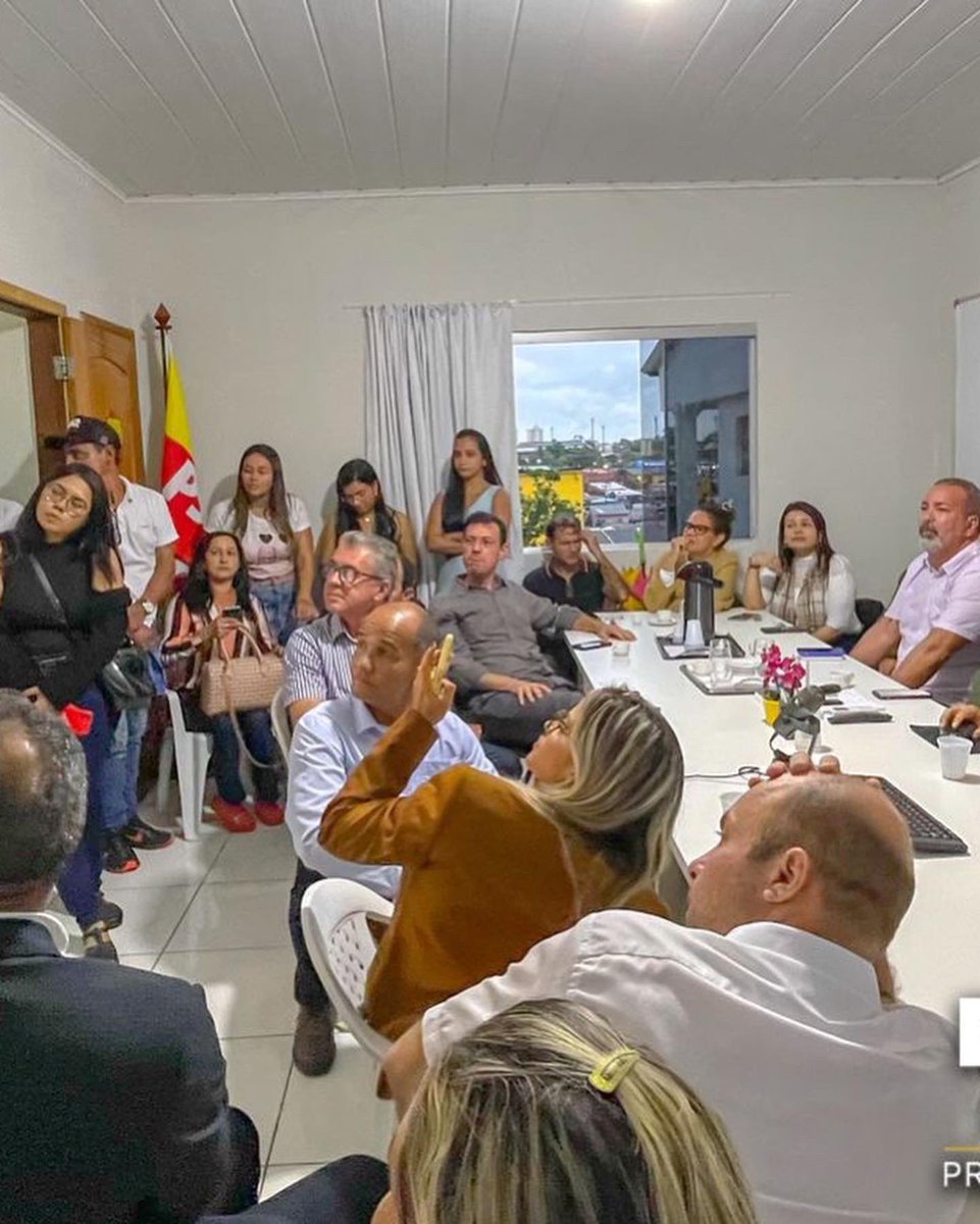 drjenilsonleite's tweet photo. Hoje lançamos nosso site oficial. Será uma plataforma para participação popular no nosso plano de Governo.
📲 https://t.co/fuhIGQs2mw https://t.co/v3C5QmQByy