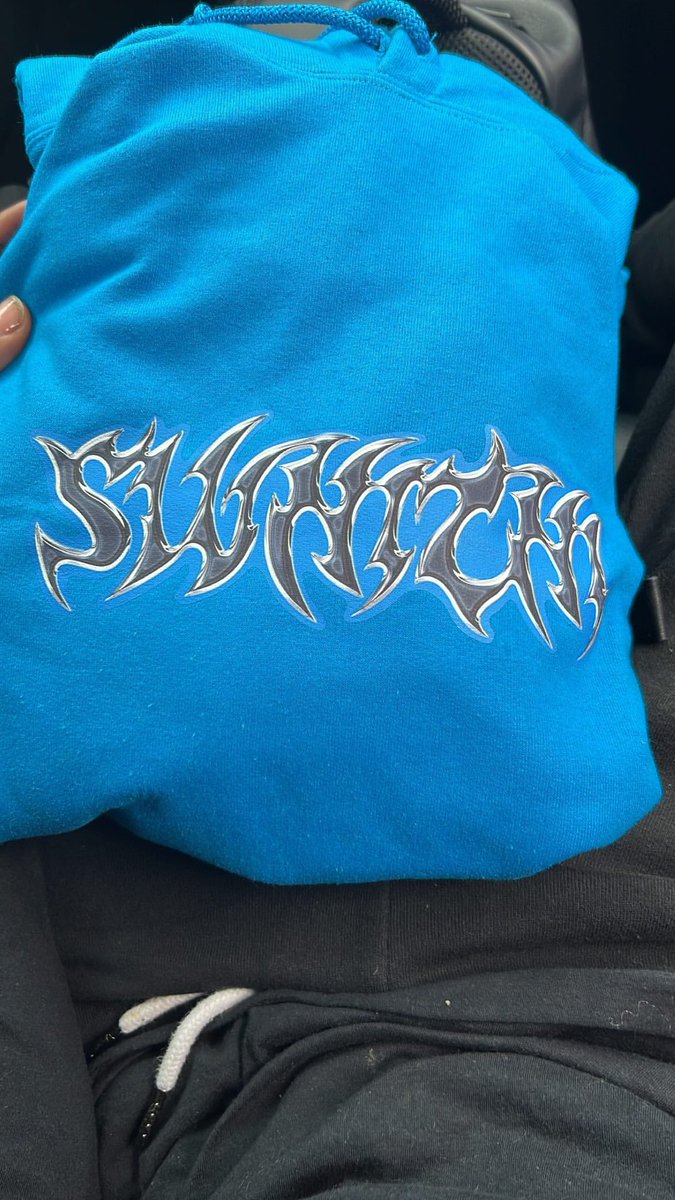 SBDASAINT's tweet photo. Summer boutta be crazy 💙🗝 #SWMTm 🏊🏾‍♂️🏁 https://t.co/hDnakdYAQR