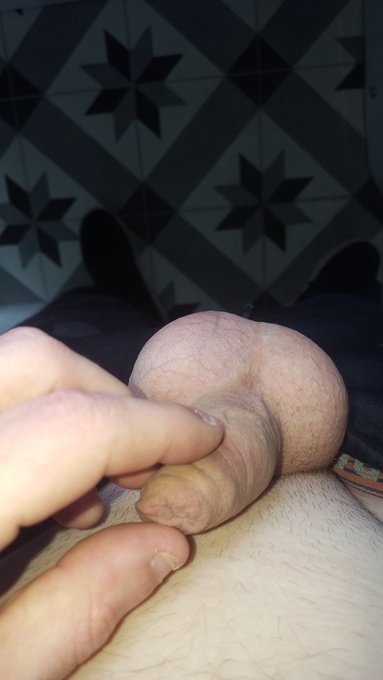 Great deals on my onlyfans $4.50  https://t.co/P1G0lAOwXq https://t.co/dIkFWYaa6X