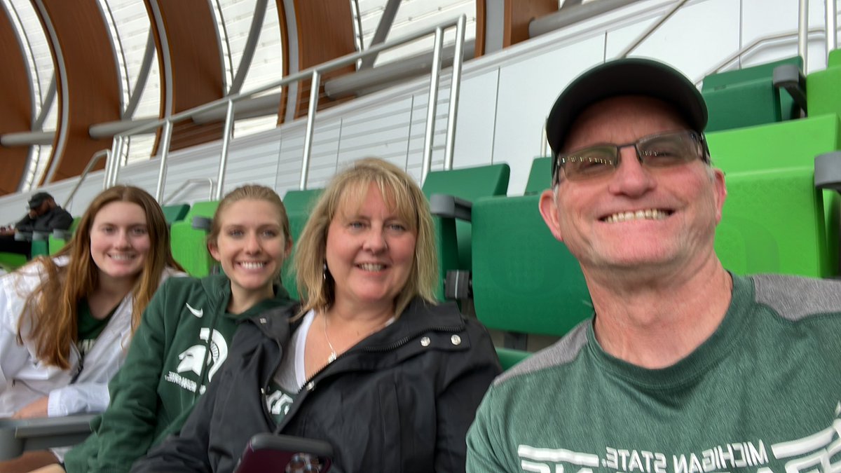 Go Green.
MSU - John Petruno and Morgan Beadlescomb running today.
#NCAATF