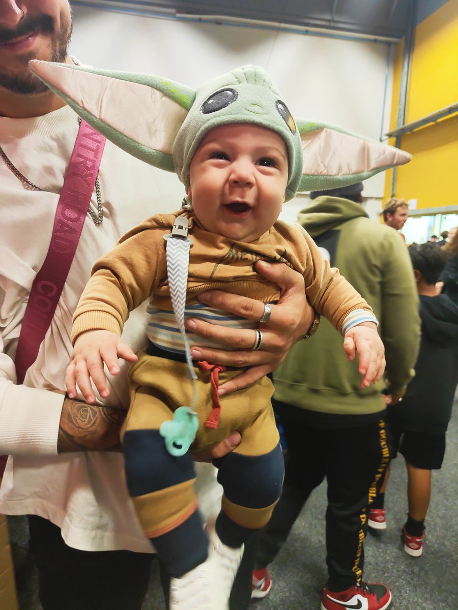 Armageddonexpo's tweet image. We found the cutest Baby Yoda at #wintergeddon today 😍 the force is most certainly with this cutie!

#armageddonexpo #nz #cosplay #starwars #babyyoda #grogu #mandolorian