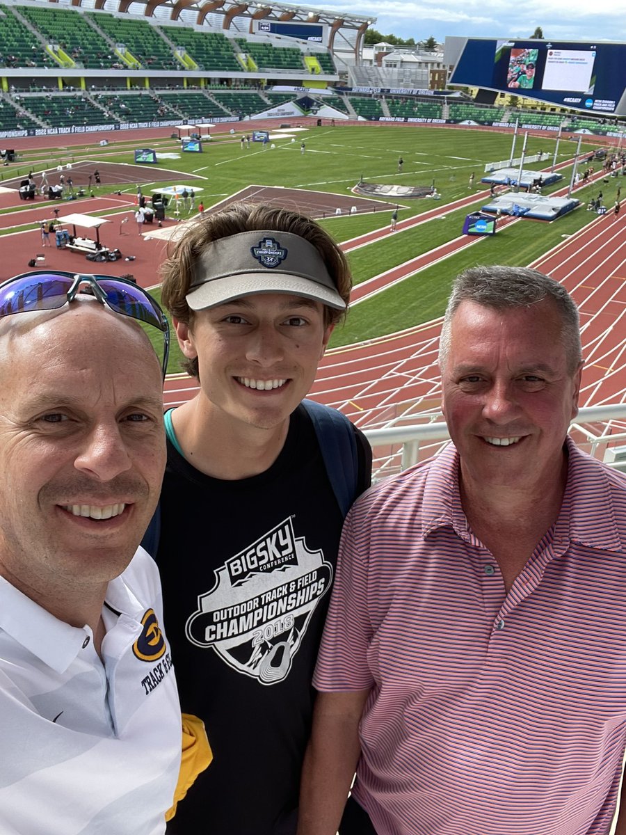 JoannaSchneider's tweet photo. Drake runs in the @NCAATrackField Championship finals tonight at 9:27 CST on ESPN2. Lane 8. Top 8 are NCAA All- Americans.  #lovethedrake https://t.co/gmO8yrCYdu