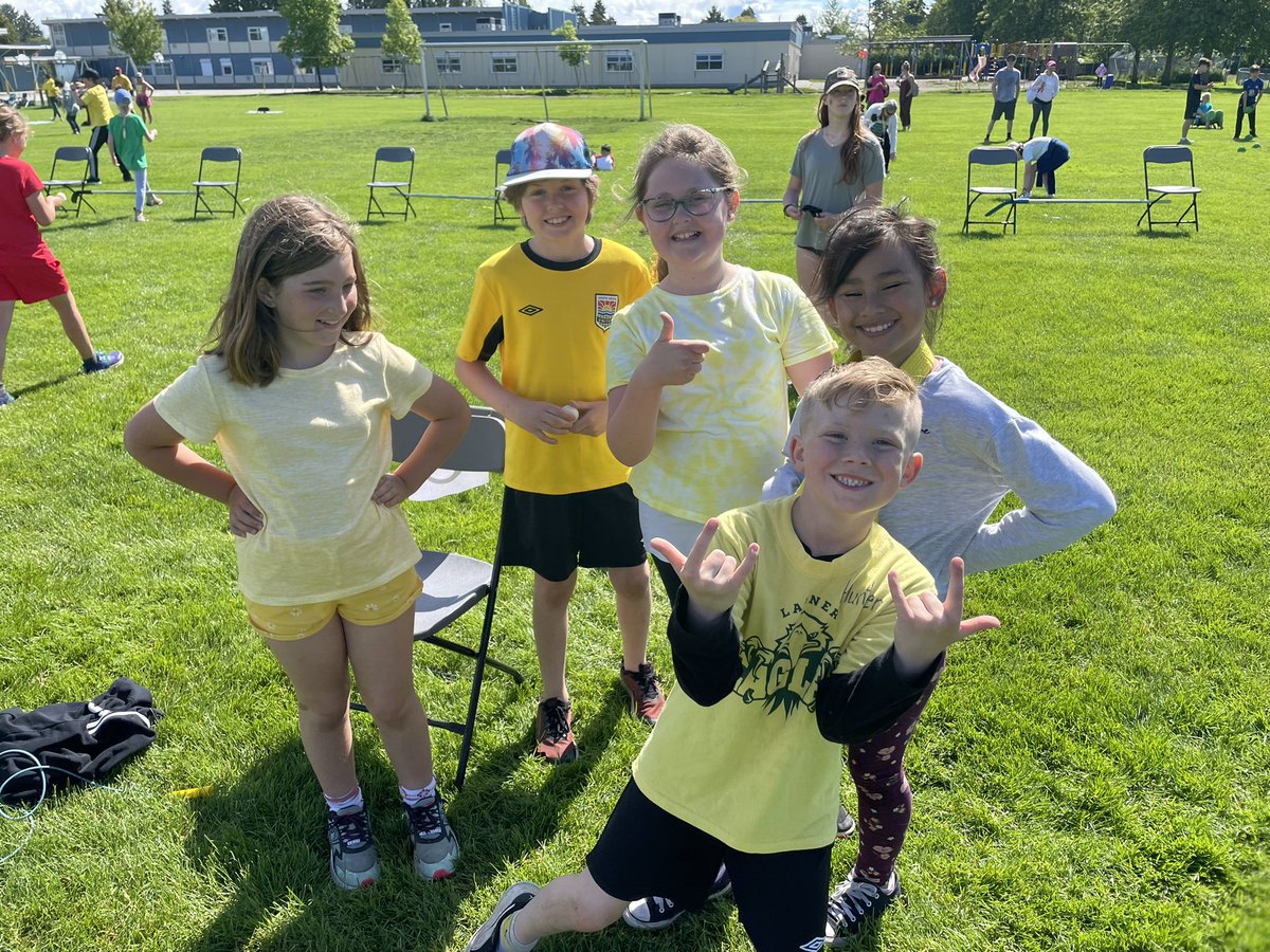 What an awesome Sports Day today at LE! Grateful for an amazing organizing committee, wonderful Grade 7 leaders and to our incredible PAC. A day full of fun in the sun! <a href="/deltasd37/">DeltaSchoolDistrict</a>