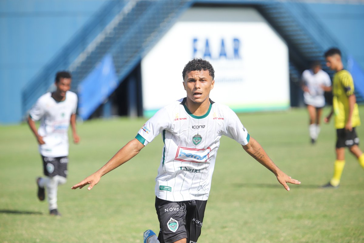 oficialmanausfc's tweet photo. GOLEADA ESMERALDINA no #AmazonenseSub19! 🦅
O Manaus vence o Clipper por 6 a 1 na tarde de hoje na Colina, na briga pela liderança do Grupo B do #Amazonense22 .
⚽️ Dudu
⚽️ Lorran
⚽️ Railan
⚽️⚽️⚽️ Tabatinga
📸 @ismaelfotofc https://t.co/jarjffDC5c