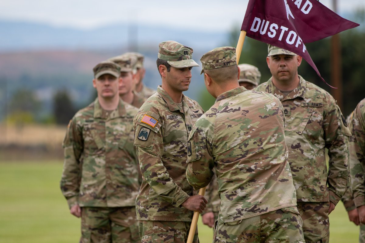 16thCAB's tweet photo. On Thursday, Maj. West relinquished command of USAAAD "Yakima Dustoff" to his XO, Capt. DeGroat. The ceremony at YTC's parade field was attended not just by friends, family, and fellow Soldiers but many local civilian first responders. #BornInBattle | #ToSaveALife https://t.co/Sdk6QIxB1R