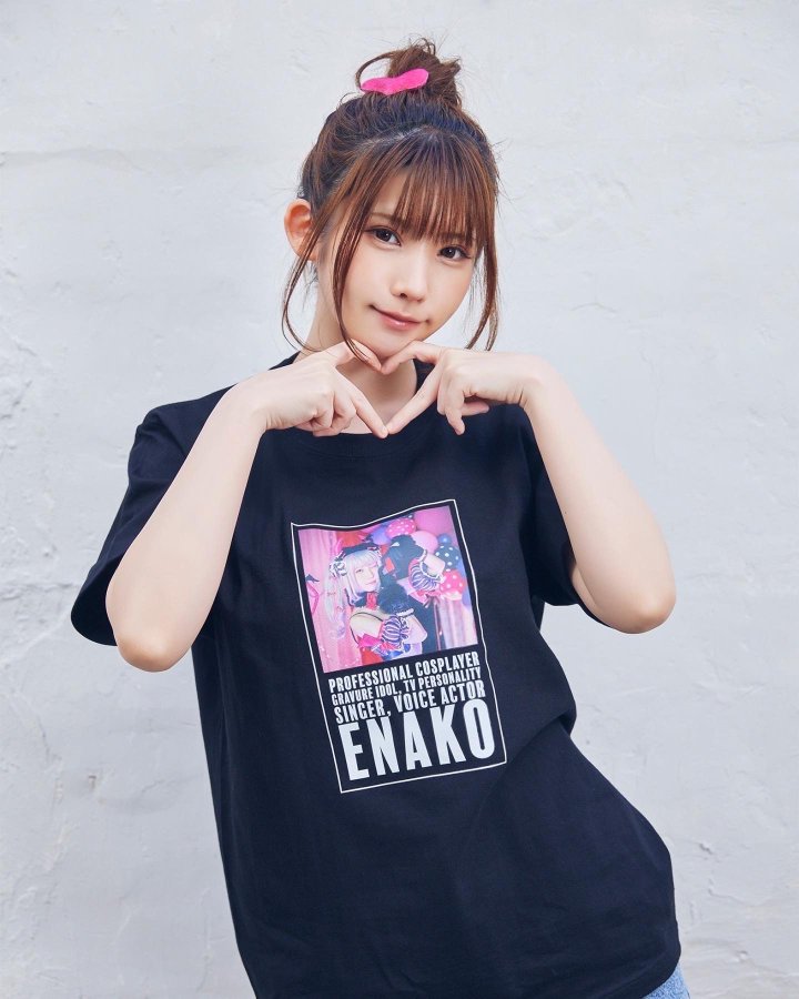 えなこ しまむらコラボｔシャツ オンラインストア通販取扱い コラボ Collabo