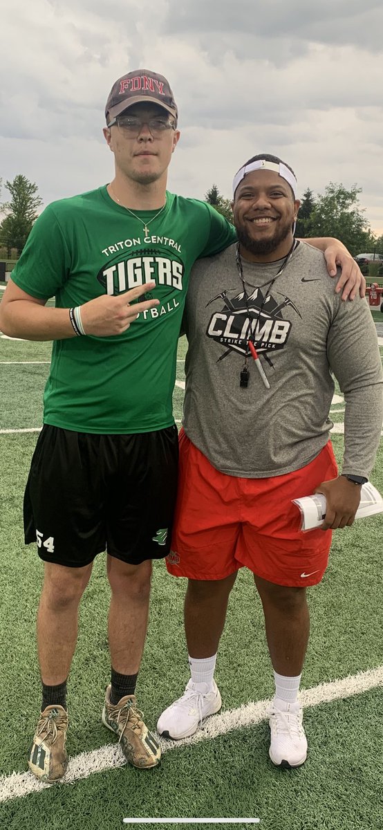 Mitchell934's tweet image. had a great day ⁦⁦@IndWesleyan_FB⁩ , thanks coach ⁦@CoachBeyerIWU⁩ and ⁦@Coach__AT⁩ , for a great day.Looking forward to come back for a gameday visit 
⁦@TheSupercop2366⁩ 
⁦@TCTigerFB4Life⁩ 
⁦@CoachKegley9⁩