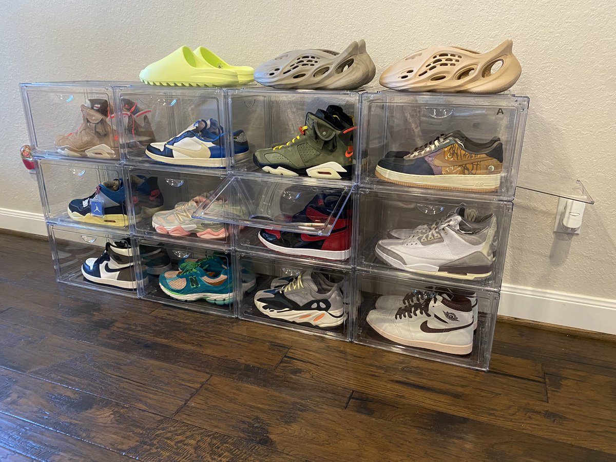 monrealstudio's tweet image. @snkr_twitr If anyone needs front/side drop magnetic boxes hit up Costco! Great for size 12/13 shoes and stackable. 4 for $36. #Mailcall #nike #yeezy #kotd #sneakertwitter #SNKRS #costco