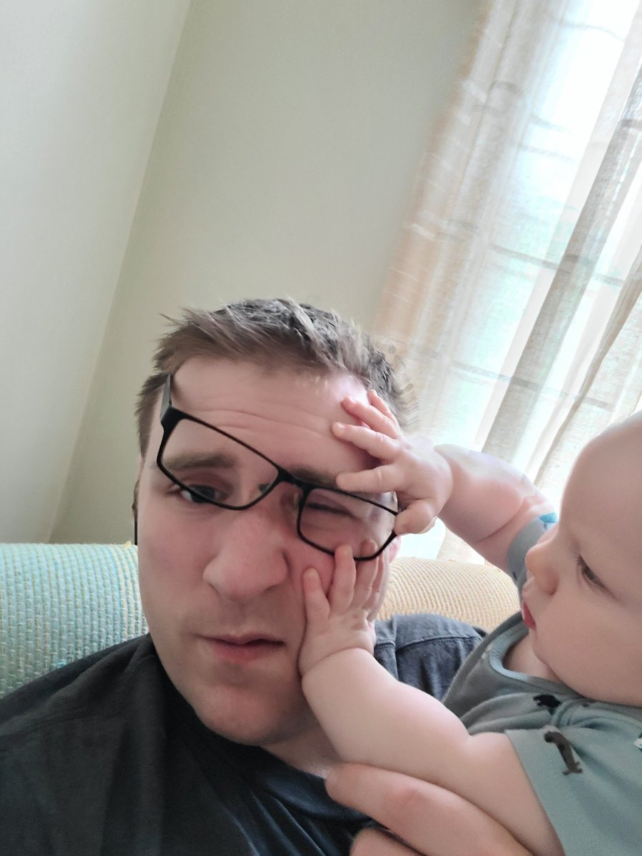 Sonsoru's tweet image. Im sure he means well. But am I team Miz or team Lud? #MIZvsLUD