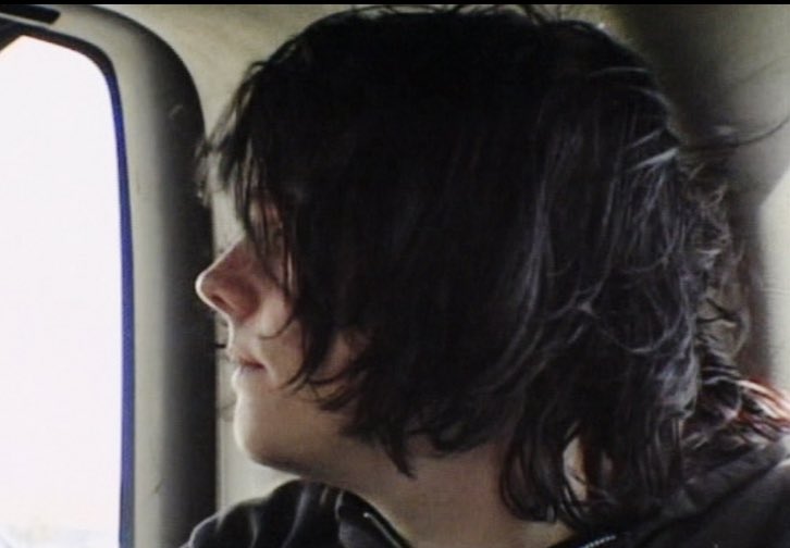 projektrevfrank's tweet photo. do you ever think about gerard’s nose and want to cry https://t.co/GNCGuaeClP