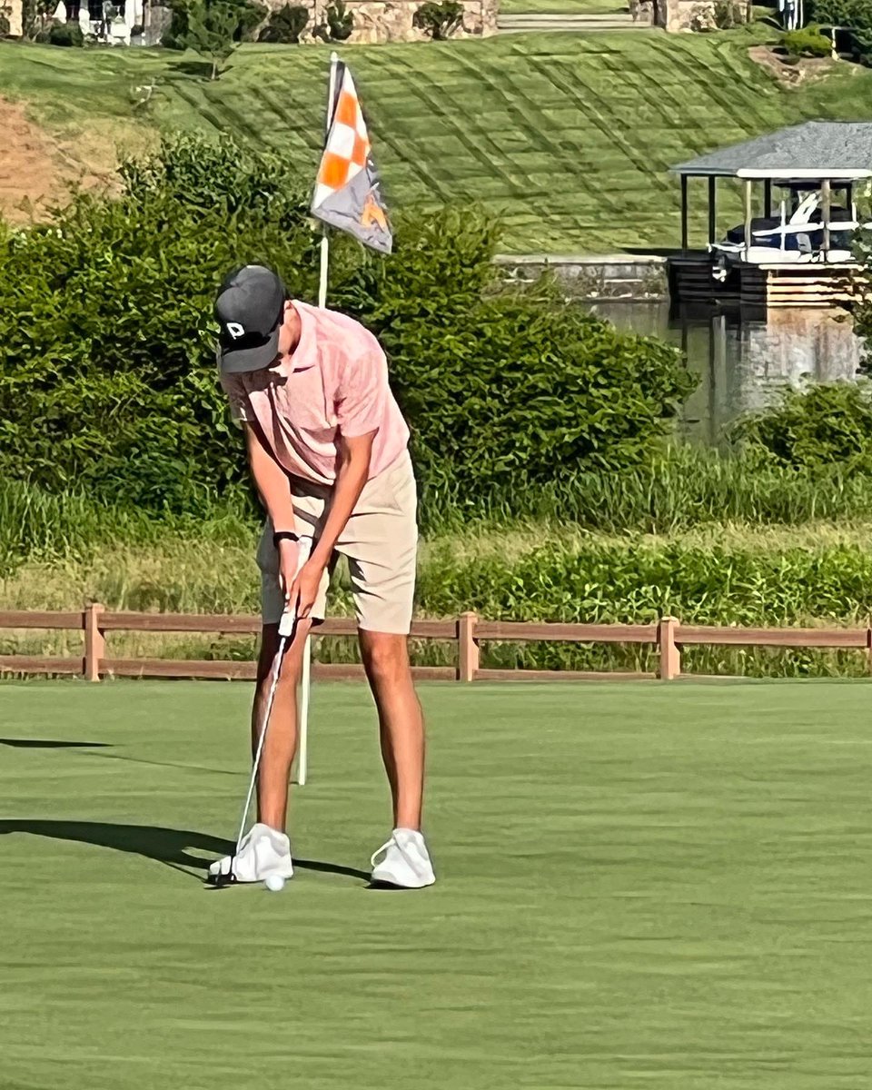 catholic_golf's tweet photo. Great to see @KnoxCatholic golfers working to get better during the offseason. Today, class of ‘25 team members, @Dean30339028 and Grant Odom, attended the @Vol_Golf camp to work on all facets of their games. https://t.co/CGtI5ze9hz