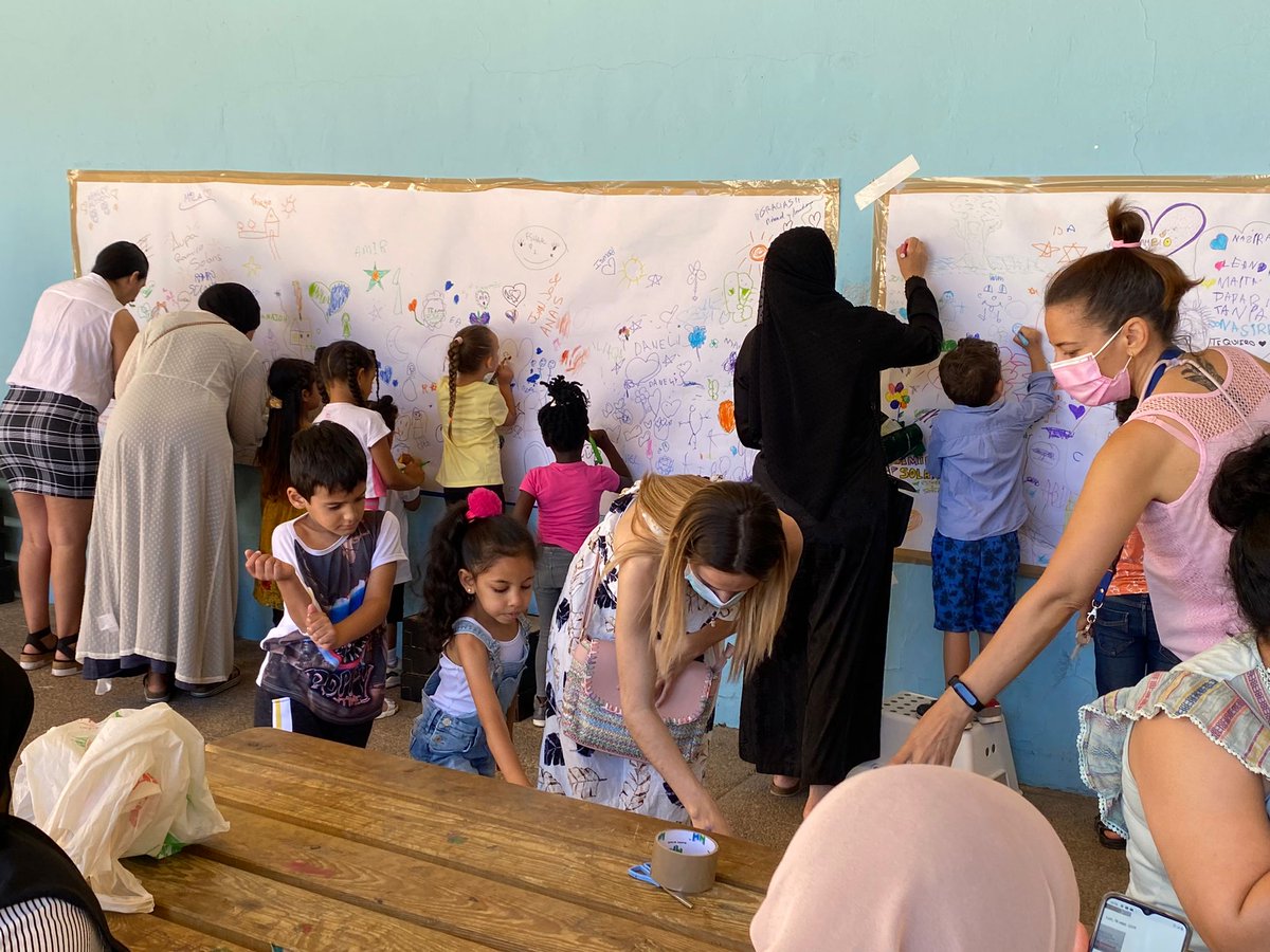 Cuando lees estos mensajes de las familias, piensas q todo el esfuerzo y el trabajo realizado desde la creatividad y l innovación ha merecido la pena <a href="/RedEvolucionAr/">RedEvolucion</a> <a href="/tonimartinez24/">Toni Martínez Ramos</a> <a href="/BabelAyala/">Babel Ayala</a> <a href="/alfredohernando/">Alfredo Hernando</a> <a href="/Cotec_Innova/">Fundación Cotec</a> <a href="/REDAPS1/">REDAPS</a> <a href="/pcaveromoreno/">Patricia Cavero</a> <a href="/ayudaenaccion/">Ayuda en Acción</a> <a href="/cpmariadeavila/">CP María de Ávila</a>