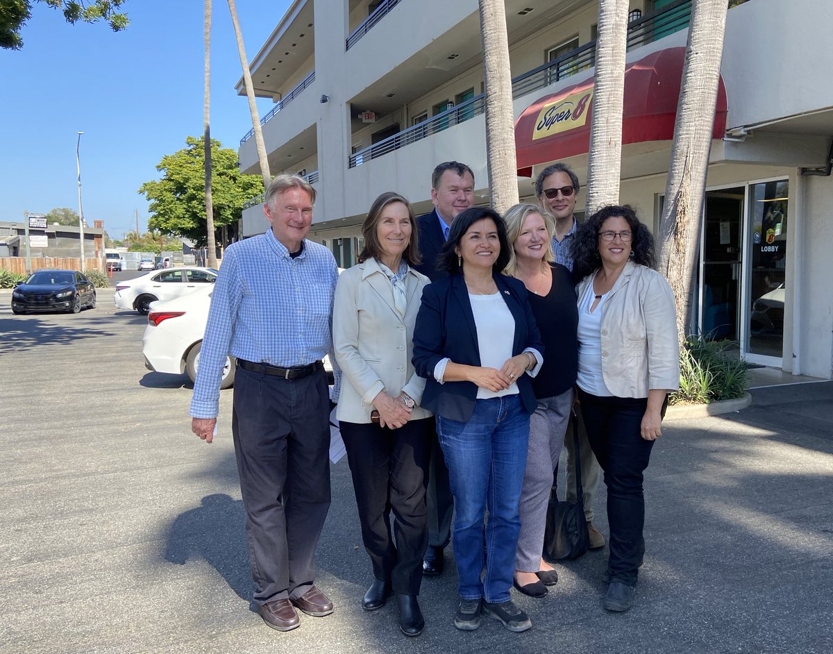 Cal_ICH's tweet photo. Today, Sec. @LCastroRamirez met with the multidisciplinary team from @CountyofSB to learn how they are utilizing the #EncampmentResolutionFund grant and a #Homekey site to connect people experiencing #homelessness in rights of way with services and safe places to call home. https://t.co/7Rkc4Qlx6F