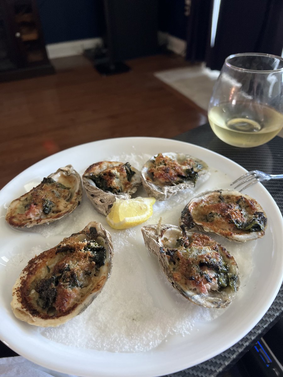 2901rose's tweet photo. En casa del novio.. el cocinó, algo quiere 🥰 #twoff #love #freelove #midleage #loveistheanswer ♥️♥️♥️♥️ https://t.co/vei7Z7d85t