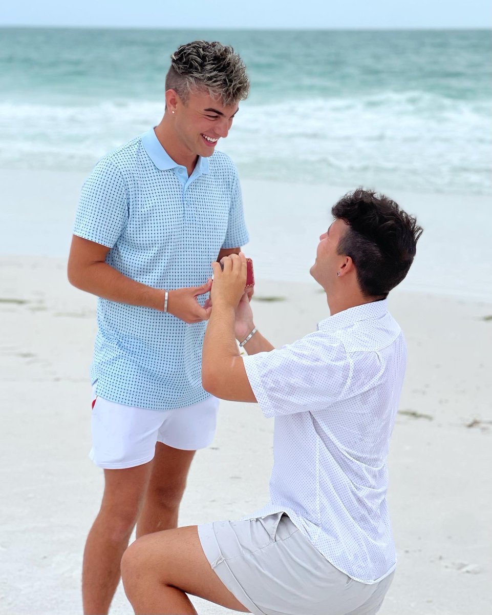 brandonandnick's tweet photo. He said YES! 🥰❤️💍 https://t.co/K1xm8tdszQ