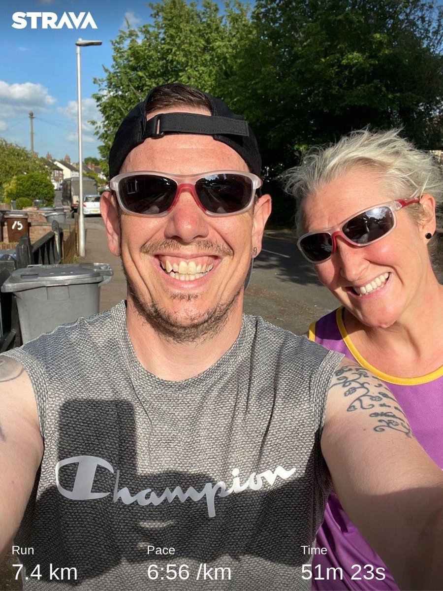 StoneyStone78's tweet photo. Warm one #physicalhealthformentalhealth #running #mentalhealthmatters #friendsmakelifebetter #runningbuddies https://t.co/x6MSQd6Eoo