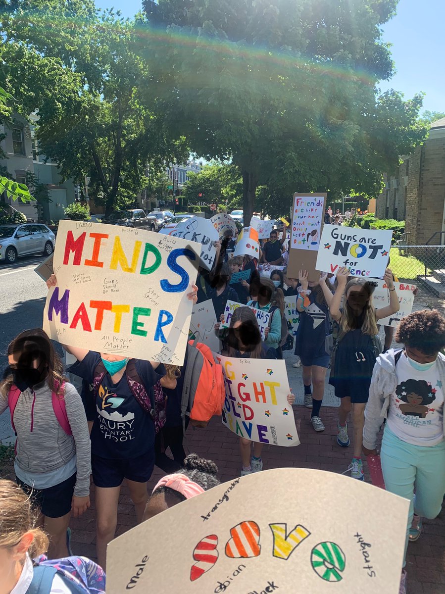 NorahRab's tweet photo. We @MauryElementary believe in being changemakers by using our voices to make the world a safer, happier place. Listen to the kids! #marchforthemind https://t.co/1h5tShnQTH