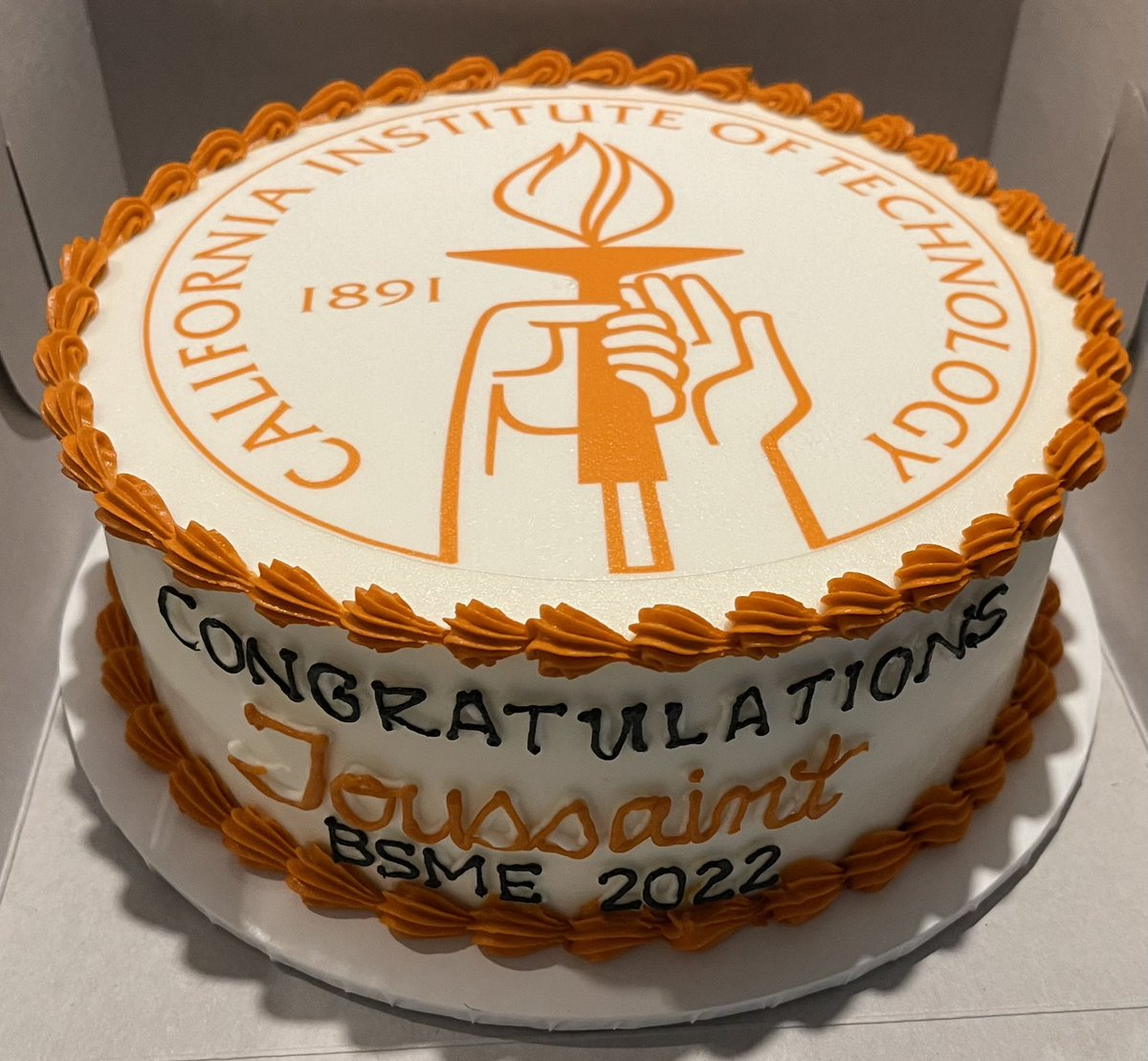 MDPegues's tweet photo. So, this happened today. My son is a third generation Black mechanical engineer after graduating from @Caltech today. Overjoyed. Proud. Happy.
#Caltech2022 #BSME #STEM @NSBEPros @NSBE https://t.co/0vDPjadg7Y