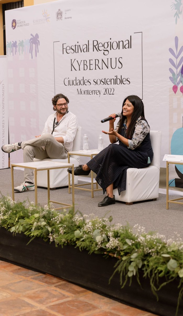 IndiraKempis's tweet photo. Necesitamos nuevos acuerdos civilizatorios en un mundo cambiante velozmente que requerirá nuestros mejores talentos y procesos dialogantes para confrontar con alternativas lo que ‘parece’ sin salida inevitable.
Origen NO ES destino.
@Kybernus https://t.co/s5HzdEmbc7