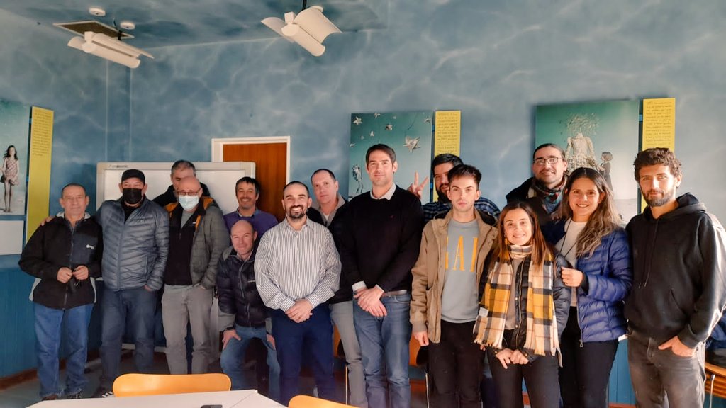 franalbanesi's tweet photo. Programamos las tareas de fiscalización en muelle junto a los equipos de #Rawson y #Madryn en vista a la actual zafra de #Langostino en aguas nacionales #MarArgentino en las instalaciones del #Ecocentro #PampaAzul #PescaSustentable 
@drsuarezj https://t.co/0LpyQVnQ6C