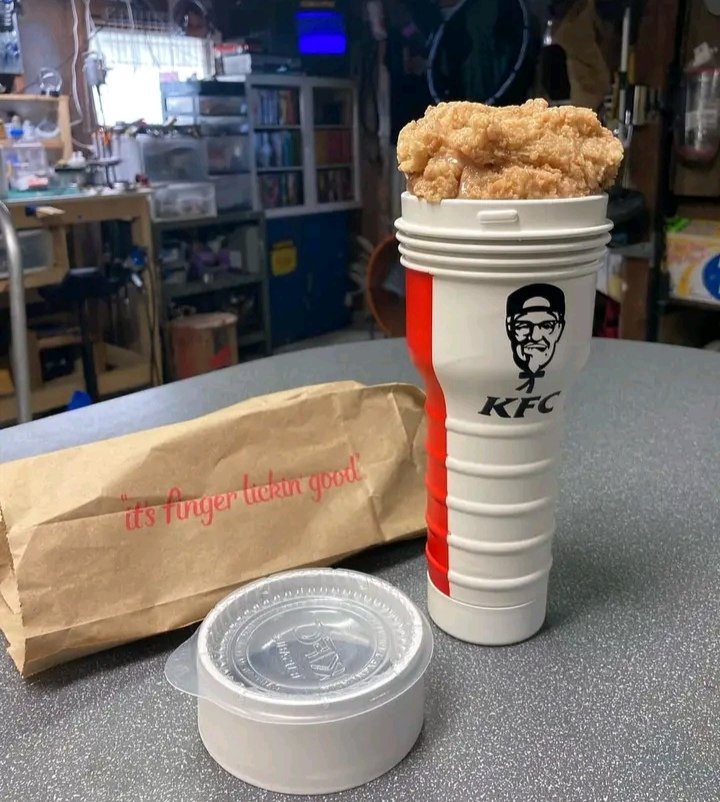 Jirooshie's tweet photo. Ang KFC na gusto ko🔥 https://t.co/Te6yKZJ5NL