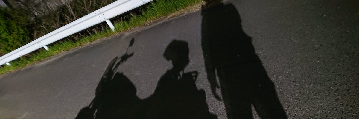 AED_Bike's tweet photo. 名前:エイト
性別:男
年齢:3X
住み:愛知
身長:173
愛車:シャドウファントム
一言:久々のツーリングでバイク熱が復活してしまった！愛車のメンテしながら増車考え中（笑）
#バイク乗りとして軽く自己紹介
#ツーリング 
#バイク乗りと繋がりたい https://t.co/rl8n70JV4j