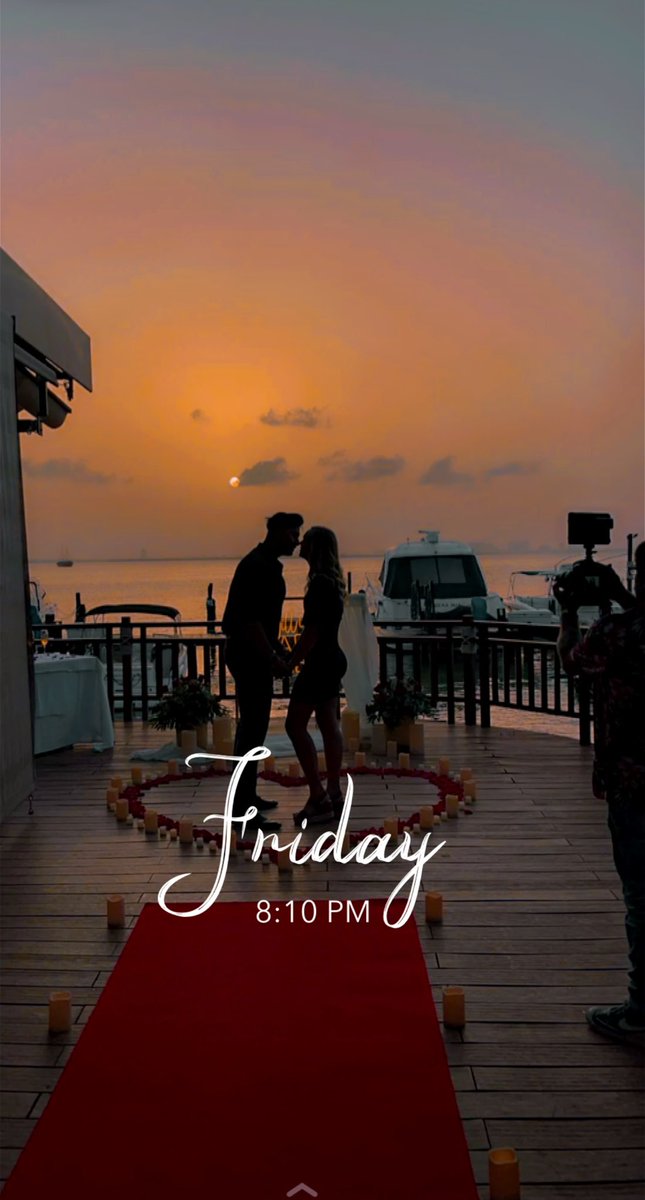 SalvyC_'s tweet photo. She said yes <3 https://t.co/TpoW1VoLRA