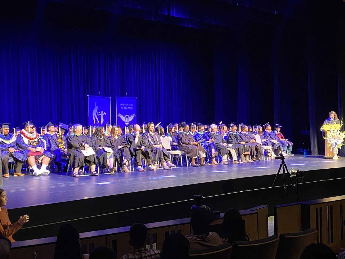 FWPS210's tweet photo. We are #FWPSProud of your accomplishments, Open Doors grads! #OpenDoorsGrad #Classof2022 https://t.co/m4VO1Cyj2V