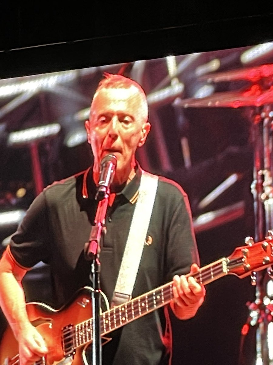 MuadDibbs's tweet photo. @curtsmith Exactly why did you choose to wear a Proud Boys shirt tonight? The show was great, but what were you thinking? https://t.co/ZlhxrZVJ0c