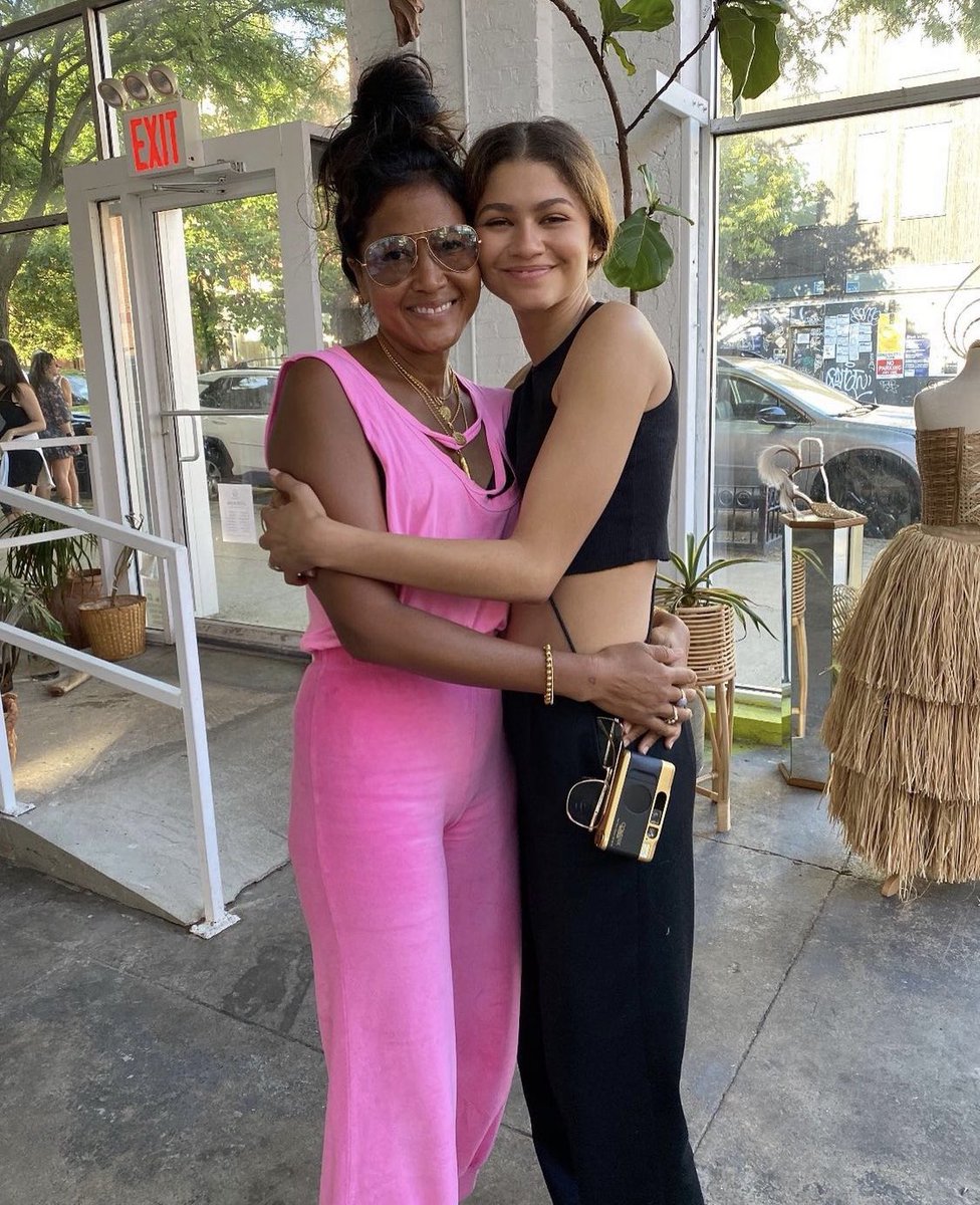 Zendaya Updates tweet media