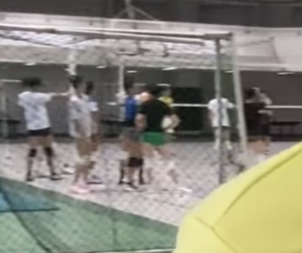 thetitaarcher's tweet photo. juniors training with seniors it seems 👀 pukpukan na ‘to on Thursday! https://t.co/5DSCtAYQRD