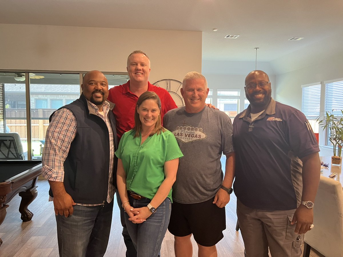 Friday Night Happy Hour with <a href="/brian4frisco/">Brian Livingston</a>, <a href="/CurtisCorneli10/">Curtis Cornelius</a>, <a href="/LauraRummell/">Laura Rummell</a> and <a href="/BCMcGeeTX/">Brandon Chase McGee For Tx</a>