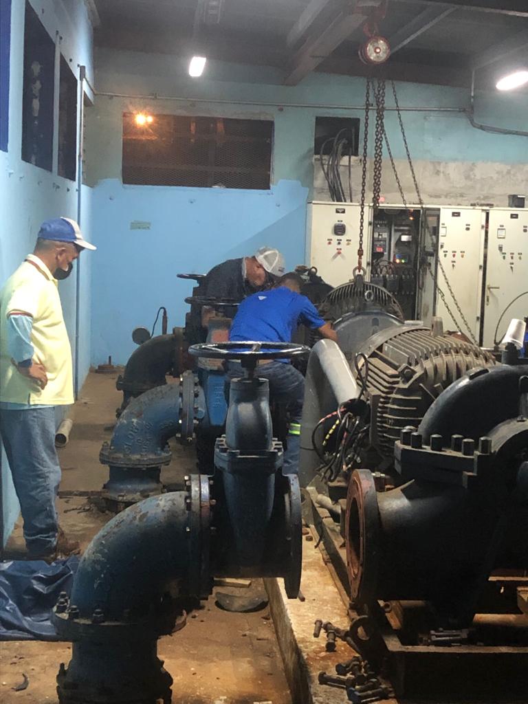 #Arraiján: Personal técnico continúa con los trabajos de reinstalación de equipos para restablecer las operaciones de la estación de bombeo de Cáceres. <a href="/311Panama/">311 Panamá</a>