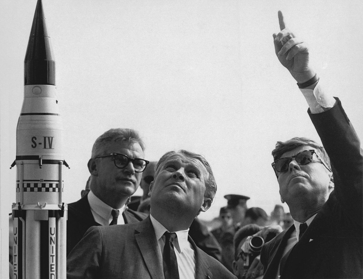 I do know that my grandfather's dark, terrifying reverence for rocketry & his awe of atomic weapons & their destruction power consumed his life even after his retirement.like von Braun who went seamlessly from the SS to the Kennedy admin, he was never 're-educated' post-WW2
