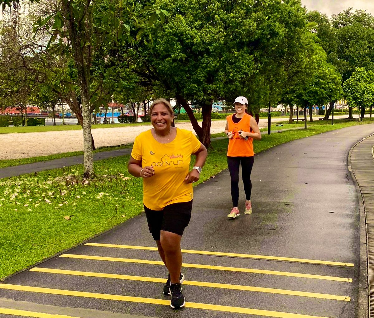 parkrunsg's tweet photo. So, did you have fun this morning?
We'd love to hear from you👇
1️⃣ First time?
💜 Volunteered?
💯 Milestone?
🏠 Home parkrun?
💥PB
🚂Tourism
#loveparkrun #milestones #walkjogrun #volunteer #activesg #hivizheroes #nparksg #sportssg #parkrunsingapore #parkrunsg #parkrunday https://t.co/sGZkE3gh2N