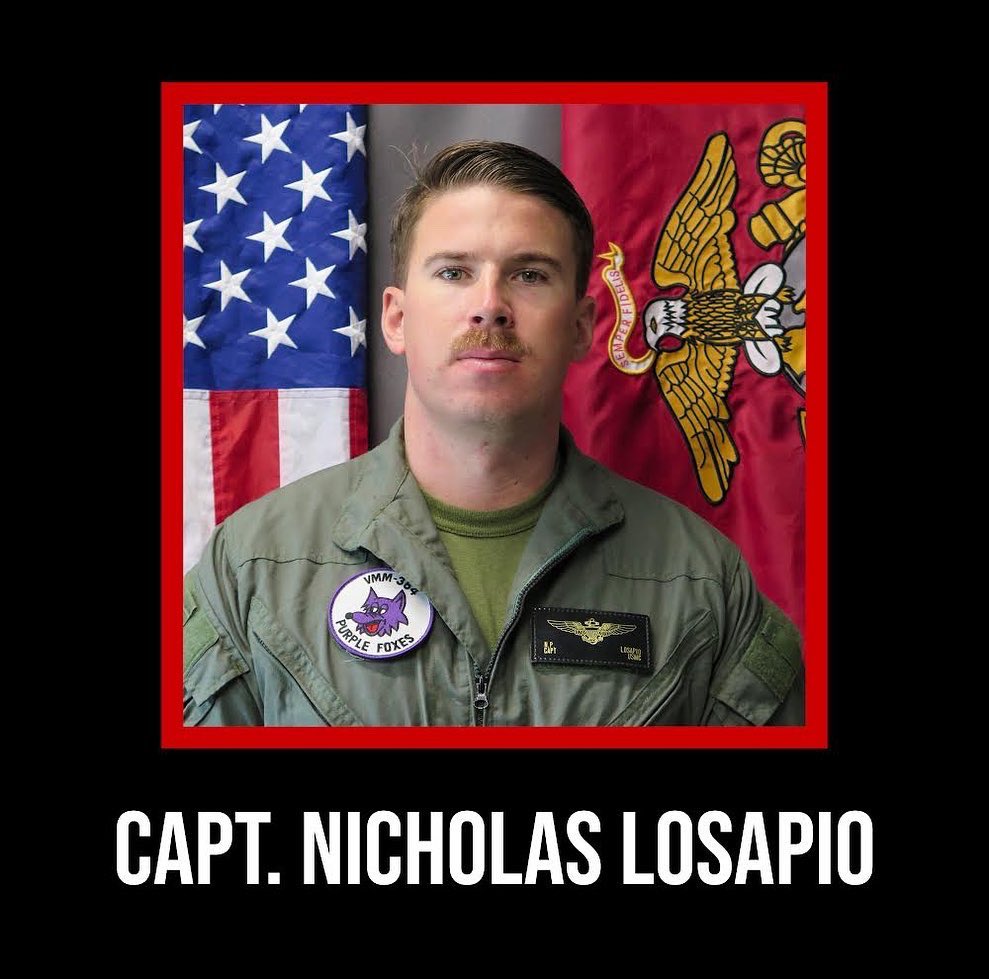 3rdmaw's tweet photo. We offer our deepest condolences to the families of the five Marines that died in a MV-22B Osprey mishap in Glamis, CA on June 8th, 2022. All five Marines were assigned to Marine Medium Tiltrotor Squadron 364. 

(Part 1) https://t.co/RLnyPe9H9B