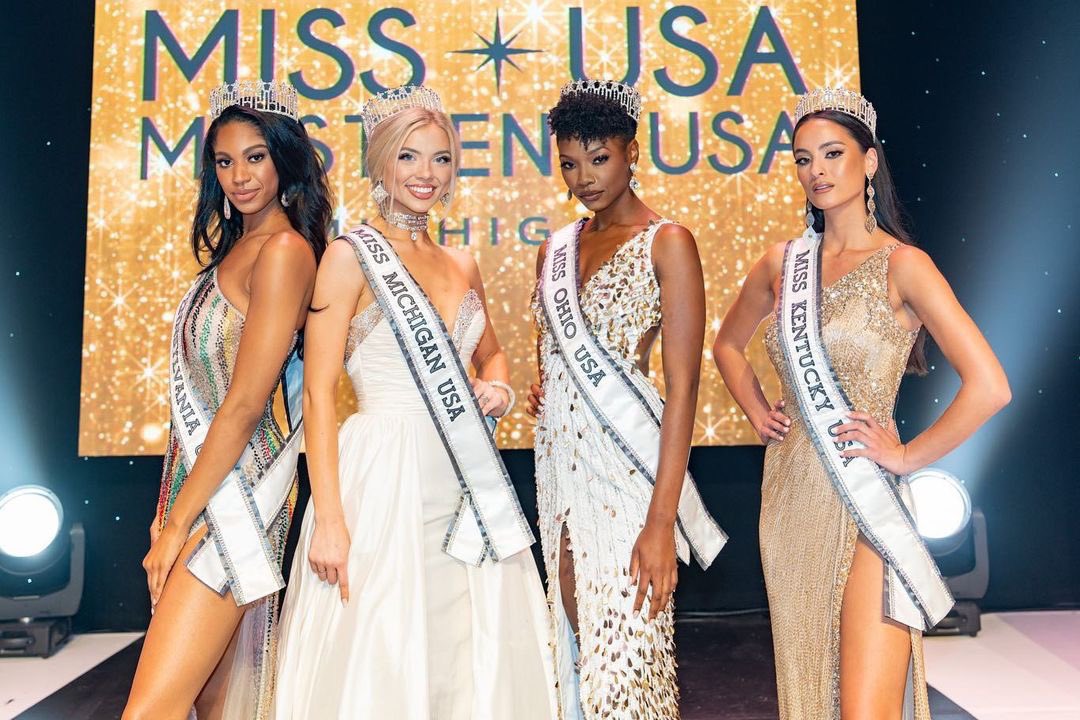 Proctor Productions (@realprocprodmuo) on Twitter photo PA + MI + OH + KY ✨✨ #MissUSA #PageantryReimagined {Photo: <a href="/edwinshawphotog/">Edwin Shaw</a>} <a href="/misspausa/">Billie LaRaé Owens</a> <a href="/MissMIUSA/">Alexis Fagan-Williams</a> <a href="/MissOHUSA/">Sir’Quora Carroll</a> <a href="/MissKYUSA/">Madalyne Kinnett</a> PA + MI + OH + KY ✨✨ #MissUSA #PageantryReimagined {Photo: <a href="/edwinshawphotog/">Edwin Shaw</a>} <a href="/misspausa/">Billie LaRaé Owens</a> <a href="/MissMIUSA/">Alexis Fagan-Williams</a> <a href="/MissOHUSA/">Sir’Quora Carroll</a> <a href="/MissKYUSA/">Madalyne Kinnett</a>