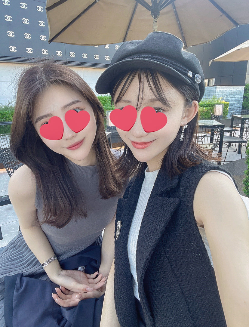 _latte_k_'s tweet photo. 銀座にあるCHANELのアフタヌーンティー🫶🏻💖💖個人的にAT史上1.2位を争う美味しさ✨一瞬でなくなった🥹そして期間限定で利用できるテラス席は海外にいるような気分になれるっ🥹🥹！AT好きは全員行ってみてほしい🤣笑 https://t.co/Y9260dbGDX