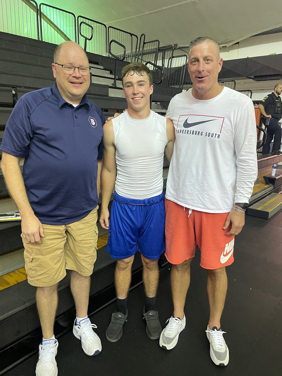 Great last prep game for <a href="/Ashtonmooney03/">Ashton Mooney</a> ....
16 points, 4 rebounds, 3 assists on 7-15 FG.   South beat Nort 126-122.