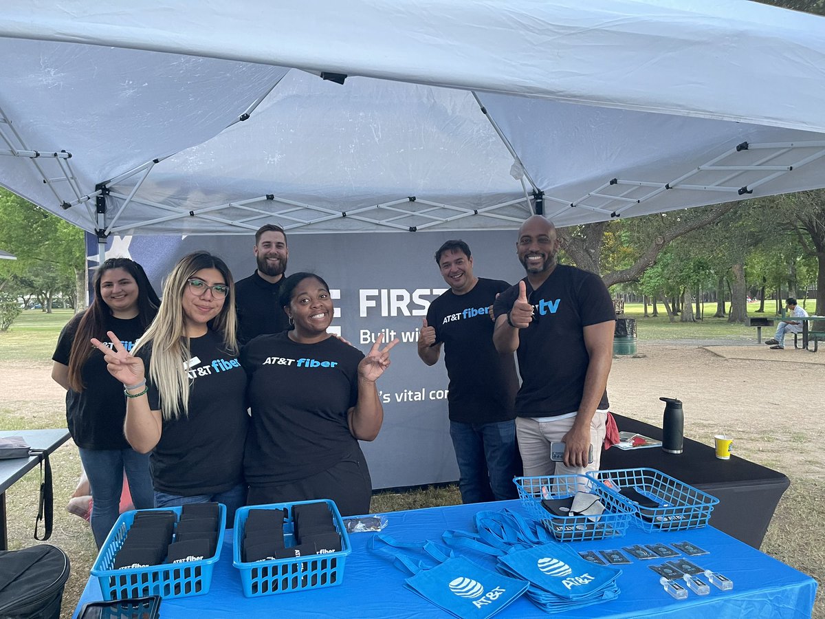 Dorcas Tyler (@dorcastylertx) on Twitter photo Sharing some Fiber Love at the Harris County Summer Movie Series !!! <a href="/tmakrivera/">TMak</a> <a href="/STXspeaks/">STXspeaks</a> @LuisSilva_STX <a href="/STXSpeedsetters/">STX Speedsetters</a>
<a href="/LifeAtATT/">Life at AT&T</a> <a href="/stxsigteam/">STX Signature Team</a> Sharing some Fiber Love at the Harris County Summer Movie Series !!! <a href="/tmakrivera/">TMak</a> <a href="/STXspeaks/">STXspeaks</a> @LuisSilva_STX <a href="/STXSpeedsetters/">STX Speedsetters</a>
<a href="/LifeAtATT/">Life at AT&T</a> <a href="/stxsigteam/">STX Signature Team</a>