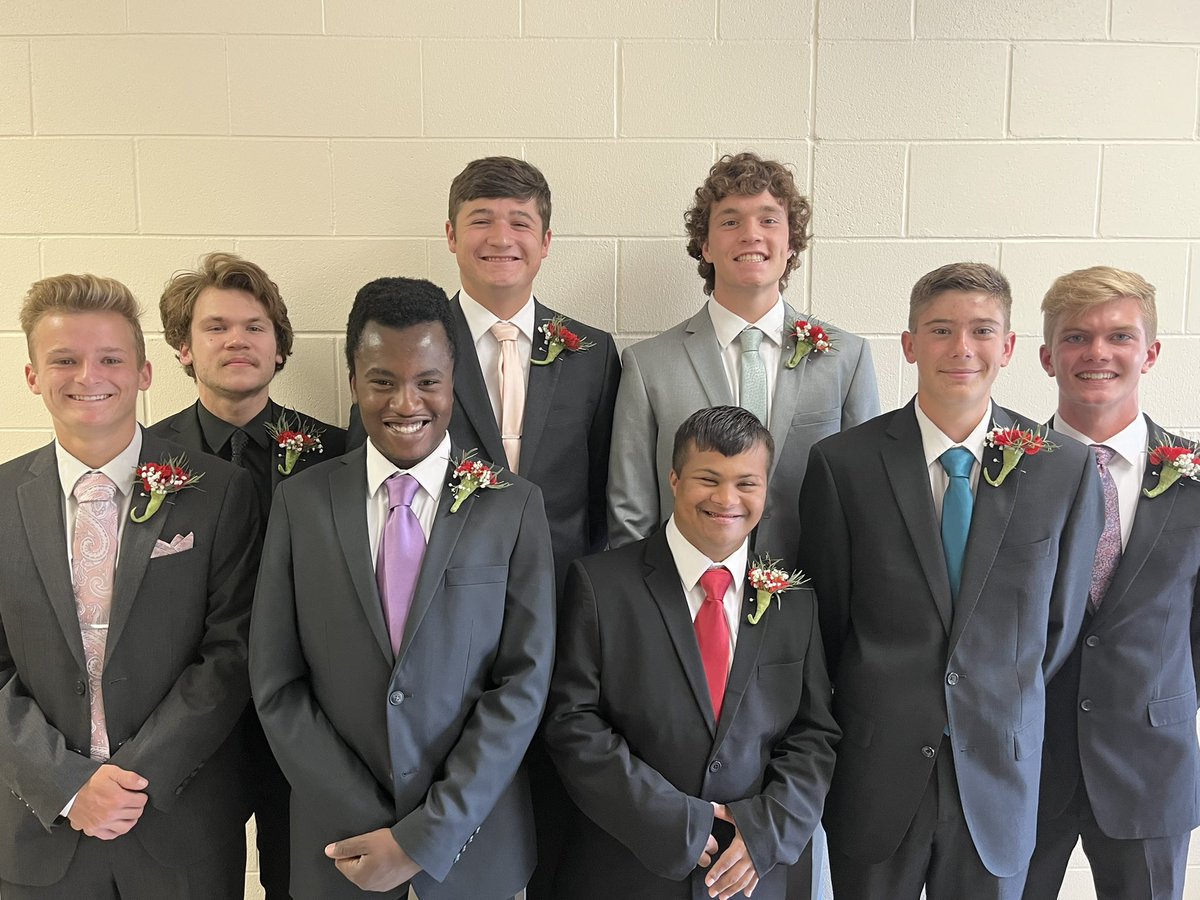 BotkinsSchool's tweet photo. Miss Carousel 2022 is…. Mallory Goubeaux! S/O to Ella Aufderhaar who was First Runner Up. What an awesome start to the weekend. A great job by all the contestants and their escorts. We look forward to seeing so many of our students participate in a variety of events all weekend. https://t.co/st7xwIrRal
