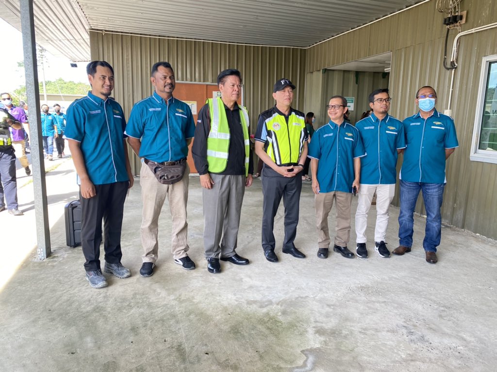 nyonyacyber's tweet photo. WPC10 Bakun Junction - Sungai Tangap
Singgah sebentar di Gelasah Camp
#FTRoadpedia
#FTRoadpediaZonSarawak
#PanBorneoHighway
#InfraRakyat
#KeluargaMalaysia
#RakanKKR https://t.co/fP0T0ggeiE