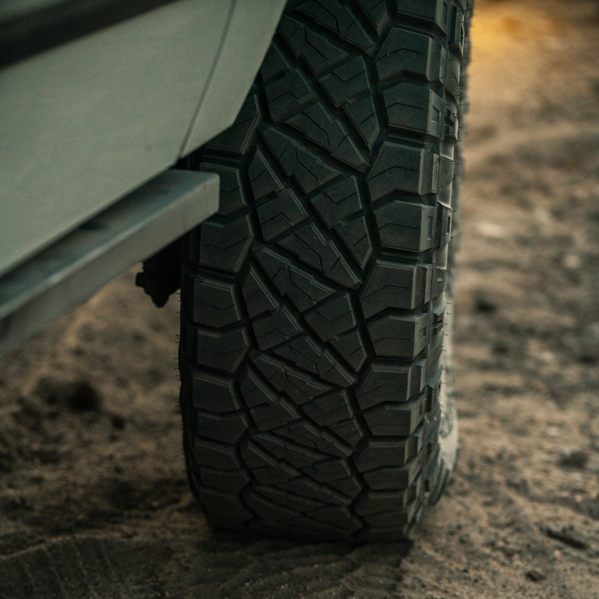 NittoTire's tweet photo. Landrover goals #RidgeGrappler 

#Landrover #DrivinglineVideo https://t.co/b2gVJG1Bel